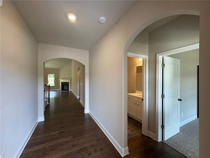 Spacious, unfurnished interior of a new home in , Grayson (Image 11).