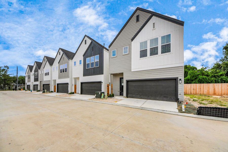 Front exterior of a new home in Highland Gardens, Houston, TX, highlighting curb appeal (Image 8). Front exterior of a new home in Highland Gardens, Houston, TX, highlighting curb appeal (Image 8).