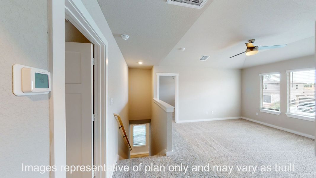 Spacious, unfurnished interior of a new home in Turnbo Ranch, Killeen (Image 19).