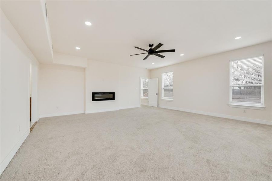 Spacious, unfurnished interior of a new home in , Dallas (Image 29).