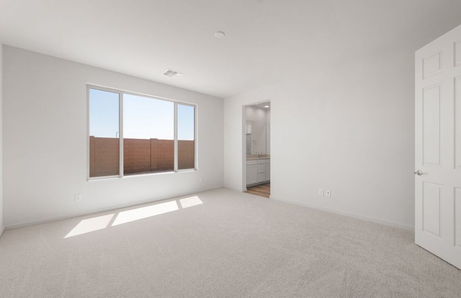 Spacious, unfurnished interior of a new home in Soleo, San Tan Valley (Image 16).