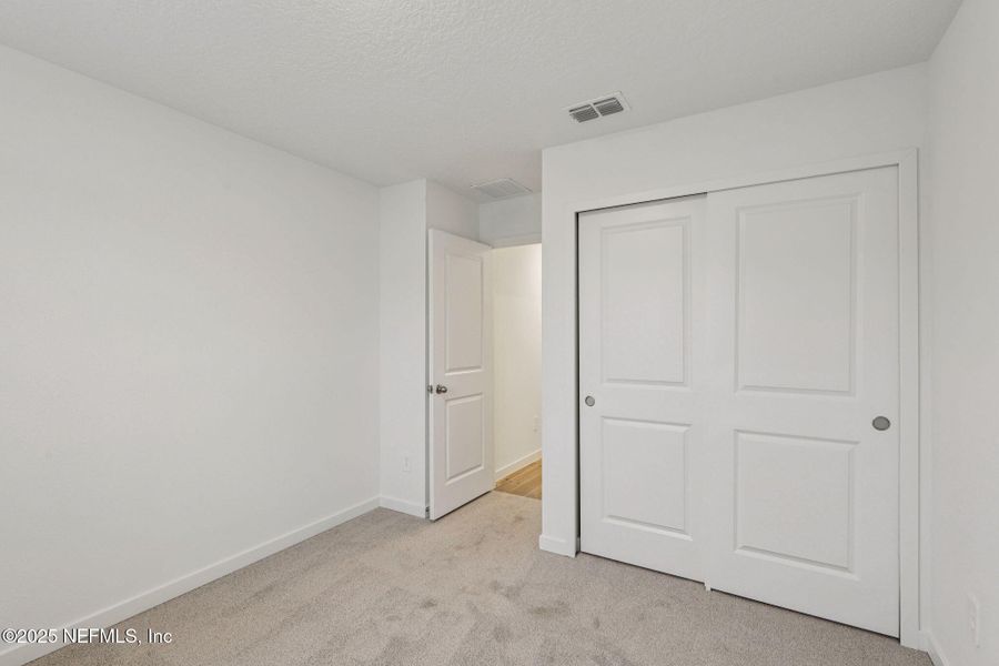 Spacious, unfurnished interior of a new home in , Jacksonville (Image 20).