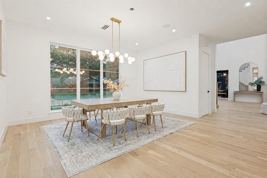 Furnished interior view inside a new home in , Dallas (Image 9).