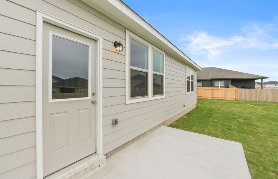 Exterior details and patio area of a home in County View, Temple (Image 3).