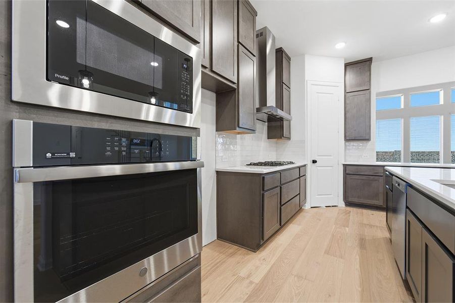 Furnished interior view inside a new home in Green Meadows, Celina (Image 4).