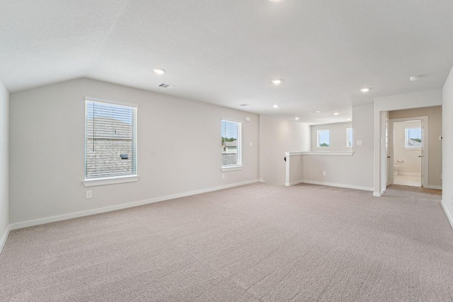 Spacious, unfurnished interior of a new home in Landing Meadows - Traditional Series, New Caney (Image 30). Spacious, unfurnished interior of a new home in Landing Meadows - Traditional Series, New Caney (Image 30).