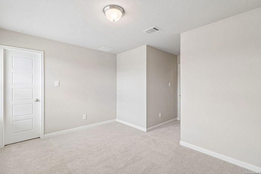 Spacious, unfurnished interior of a new home in Estancia Ranch - Premier Series, San Antonio (Image 34). Spacious, unfurnished interior of a new home in Estancia Ranch - Premier Series, San Antonio (Image 34).