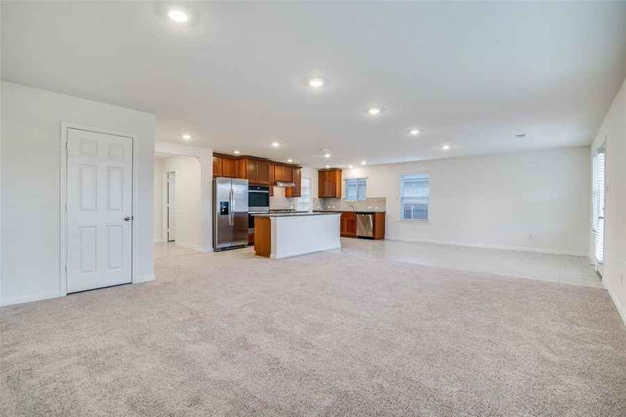 Spacious, unfurnished interior of a new home in Heartland Signature, Crandall (Image 11). Spacious, unfurnished interior of a new home in Heartland Signature, Crandall (Image 11).