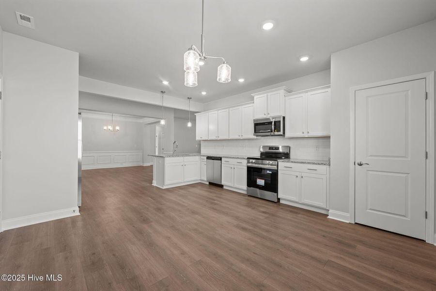 Image 33 of a home in Fairfield Harbour. Image 33 of a home in Fairfield Harbour.