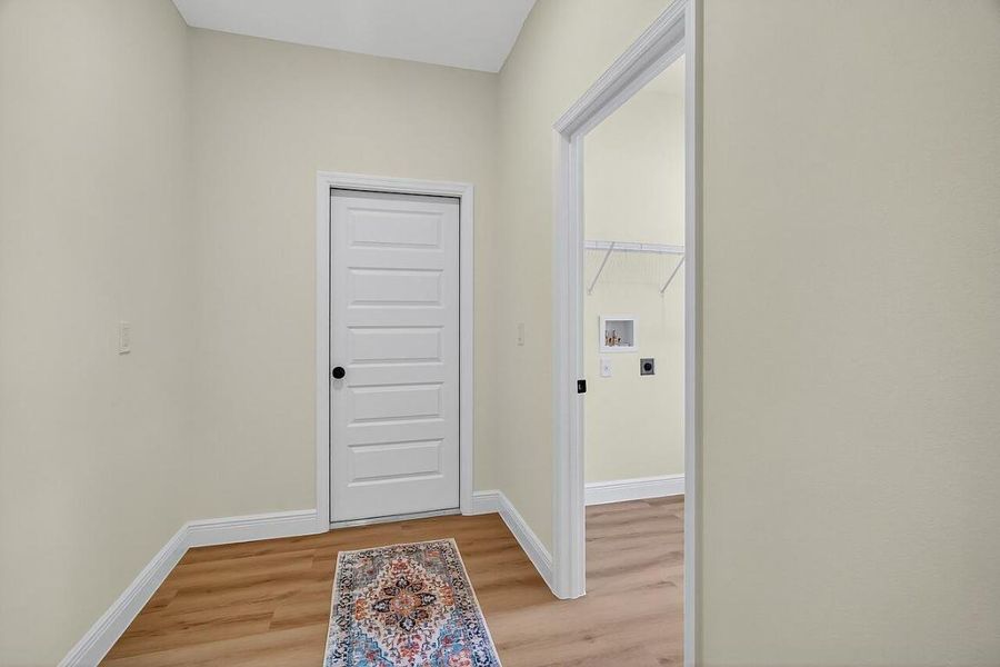 8966-103rd-Ct-HigMedia-043-1280