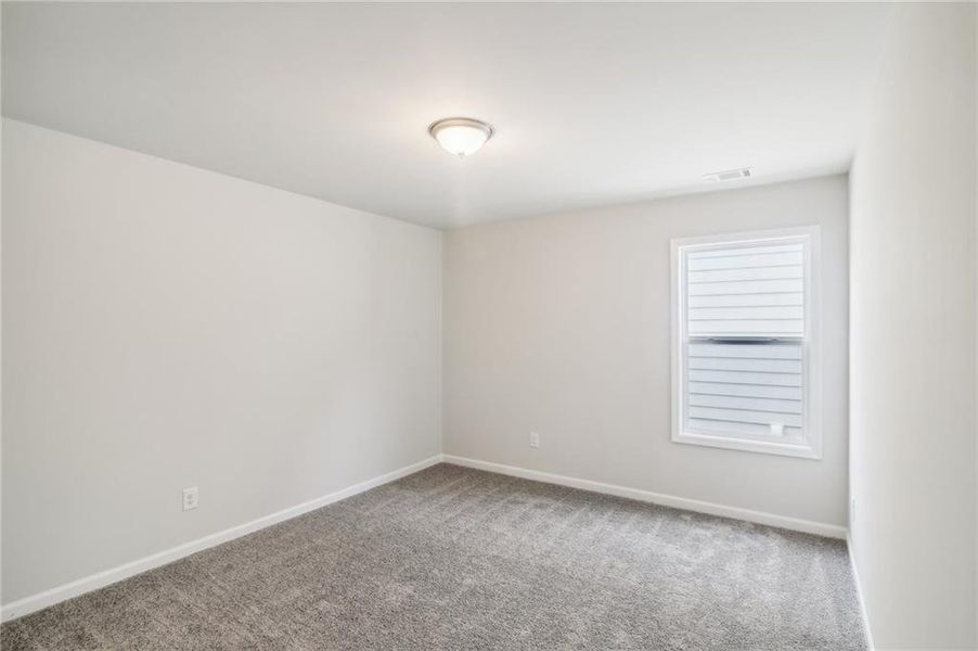 Spacious, unfurnished interior of a new home in Crofton Place Enclave, Snellville (Image 16).