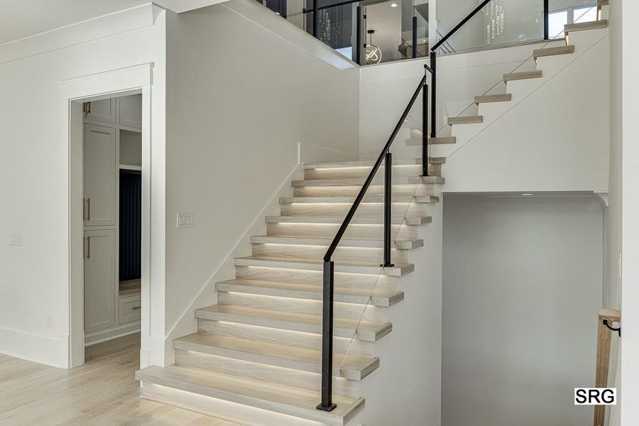 Spacious, unfurnished interior of a new home in , Lawrenceville (Image 40).