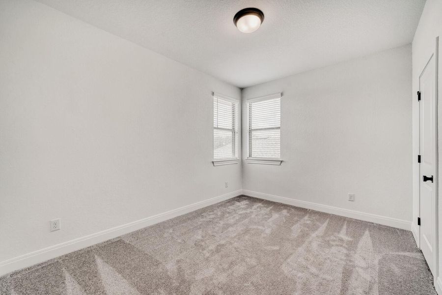 Spacious, unfurnished interior of a new home in , Buda (Image 20).