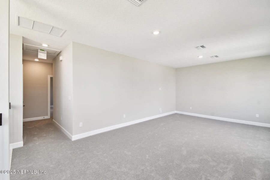 Spacious, unfurnished interior of a new home in Granville at eTown 38', Jacksonville (Image 17).