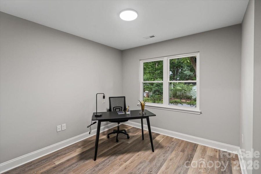 Furnished interior view inside a new home in , Kannapolis (Image 7).