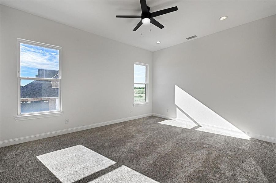 Spacious, unfurnished interior of a new home in , Midlothian (Image 24).