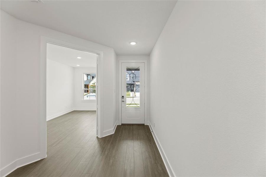 Spacious, unfurnished interior of a new home in Treeline, Justin (Image 10).