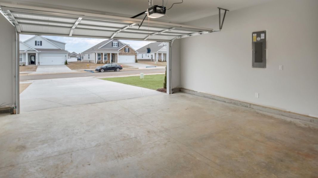 Spacious, unfurnished interior of a new home in Legacy Farms, White House (Image 29).