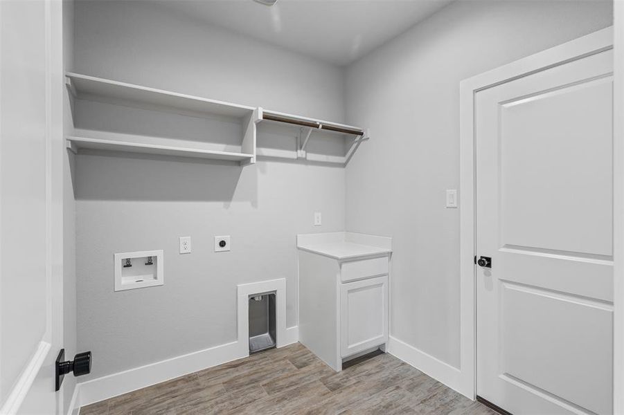 Spacious, unfurnished interior of a new home in , Millsap (Image 19).