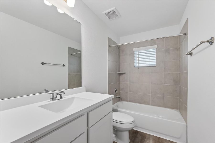 Furnished interior view inside a new home in Rollingbrook Estates, Baytown (Image 3).