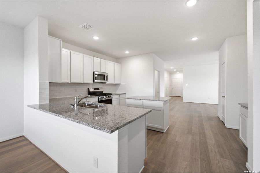 Furnished interior view inside a new home in Garden Grove, San Antonio (Image 8).