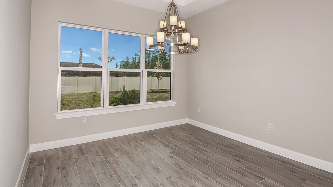Spacious, unfurnished interior of a new home in Astor Creek Golf and Country Club, Port St. Lucie (Image 11).