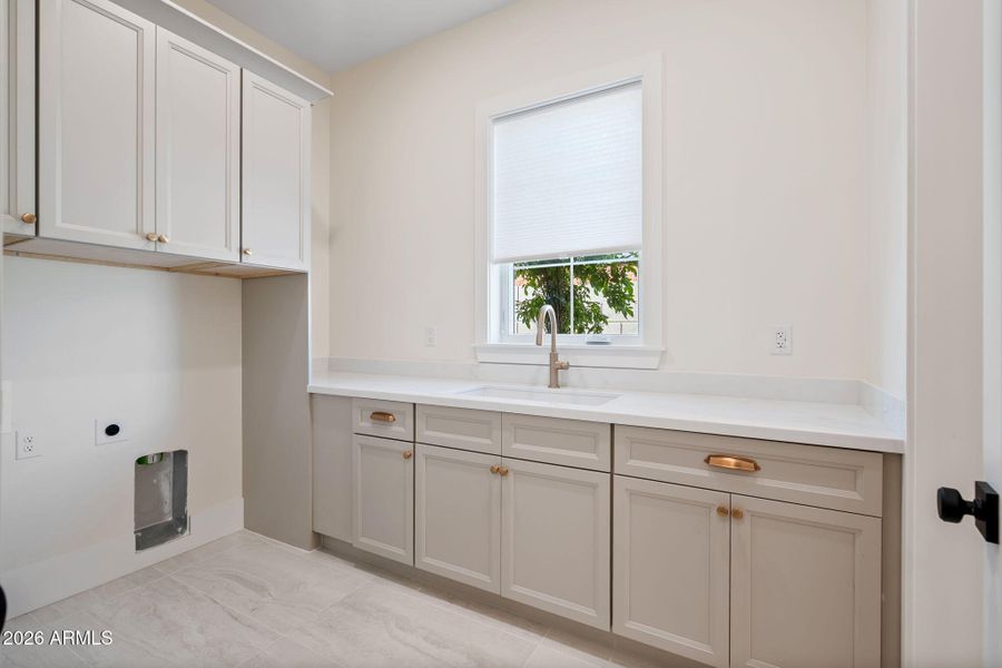 66-web-or-mls-A7406024