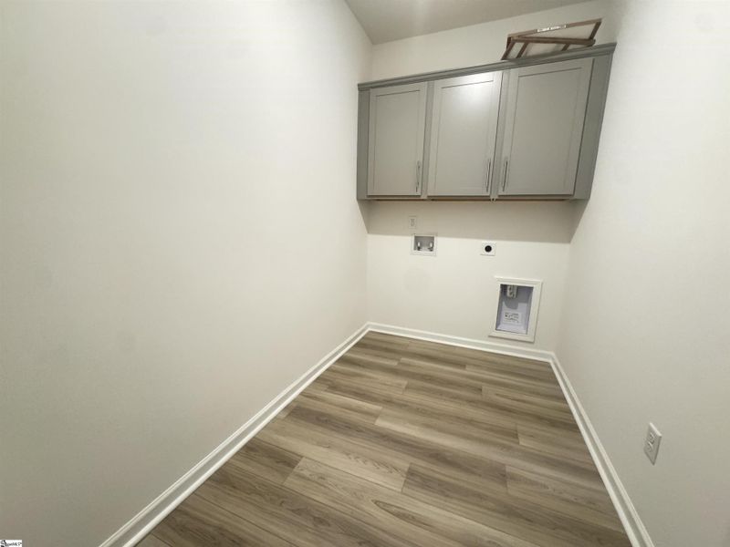 Spacious, unfurnished interior of a new home in Halton Oaks, Spartanburg (Image 14).