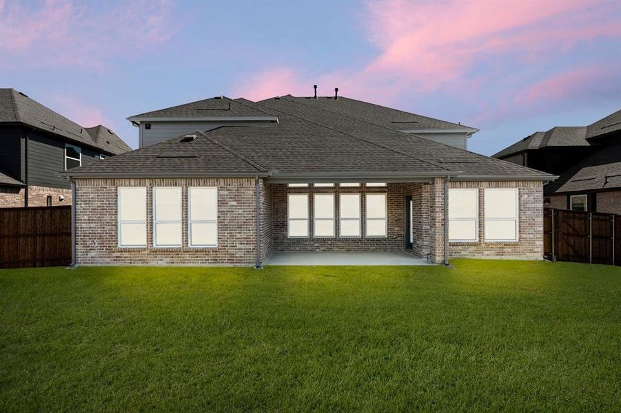 Exterior details and patio area of a home in Edgewood Creek, Celina (Image 29).
