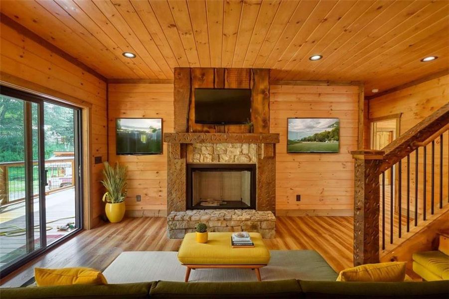 Image 80 of a home in .