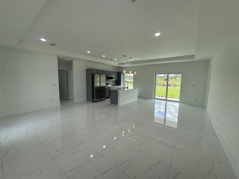 Spacious, unfurnished interior of a new home in , Lehigh Acres (Image 25).