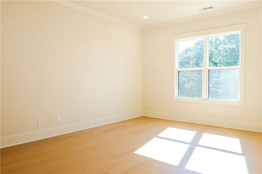 Spacious, unfurnished interior of a new home in , Grayson (Image 39).