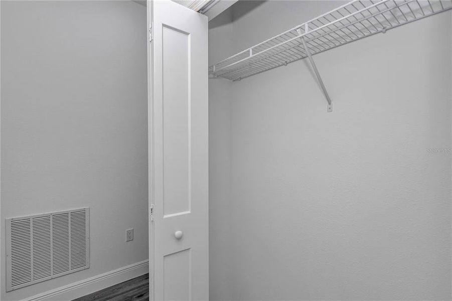 Spacious, unfurnished interior of a new home in , Citrus Springs (Image 19).