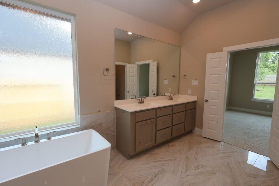 Furnished interior view inside a new home in Clopton Farms, Montgomery (Image 5).