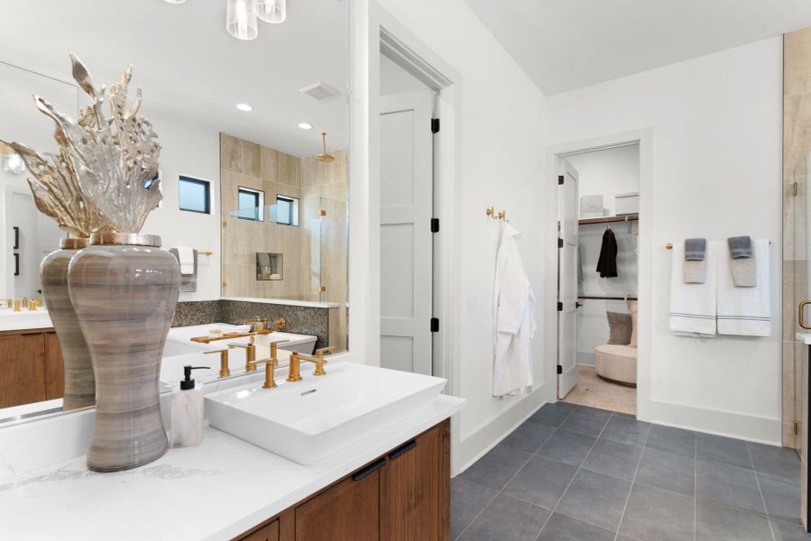 Furnished interior view inside a new home in Belle Oaks, Bulverde (Image 54).