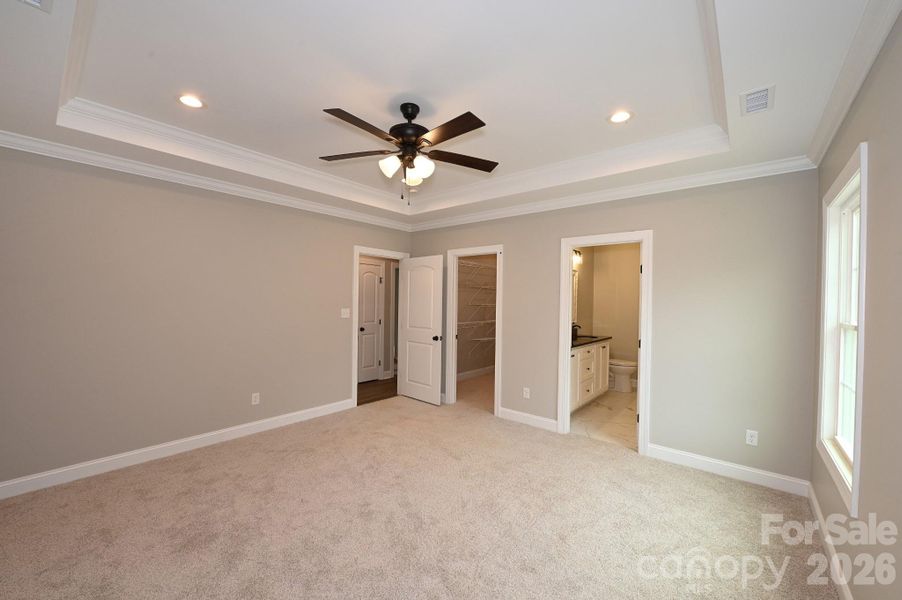 Spacious, unfurnished interior of a new home in , Hickory (Image 38).