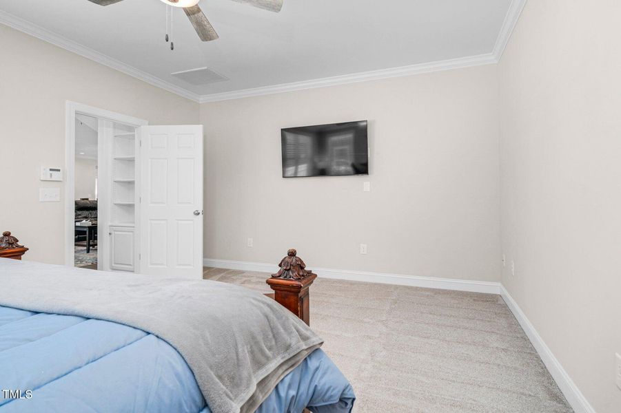 .... tray ceiling and soft light.