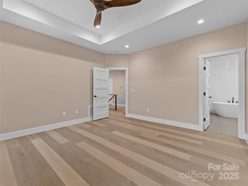 Spacious, unfurnished interior of a new home in , Hendersonville (Image 15).