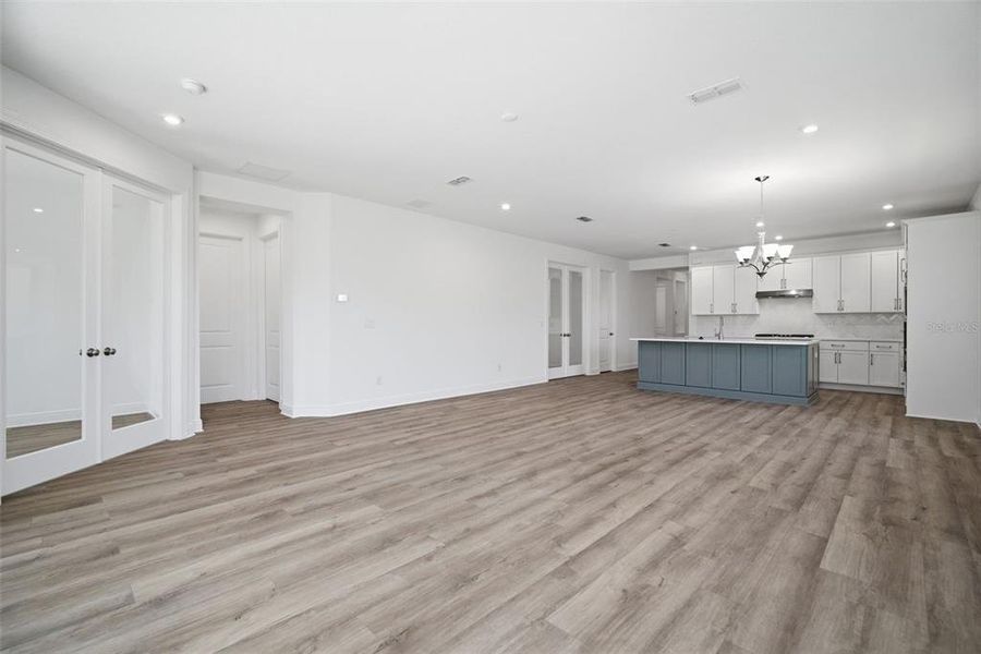 Spacious, unfurnished interior of a new home in Waterset, Apollo Beach (Image 42). Spacious, unfurnished interior of a new home in Waterset, Apollo Beach (Image 42).