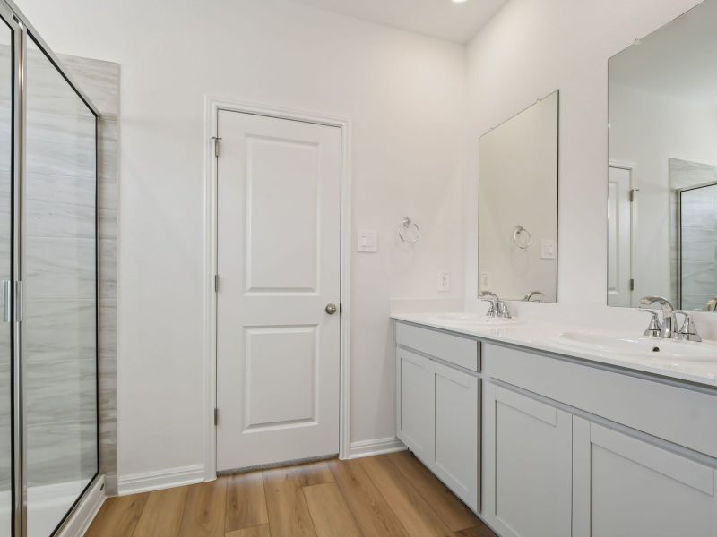Furnished interior view inside a new home in Waterstone Crossing, Kyle (Image 4).