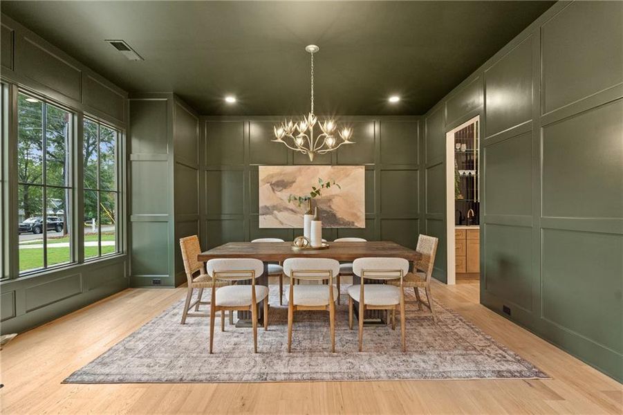 Furnished interior view inside a new home in , Roswell (Image 58).