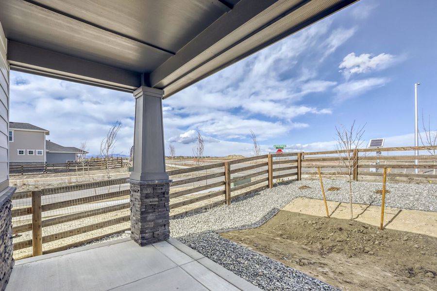 5871 Aspenglow - Backyard 5871 Aspenglow - Backyard