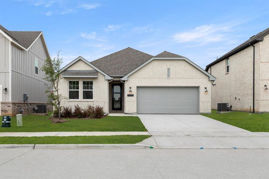 01. 1600 Eagle Meadow - Front 01. 1600 Eagle Meadow - Front
