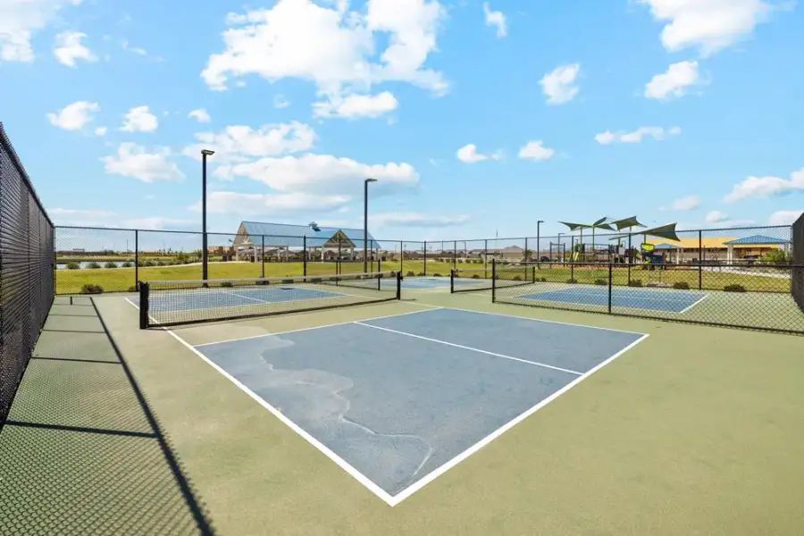 Community amenities in Wales Ranch, San Tan Valley (Image 13).