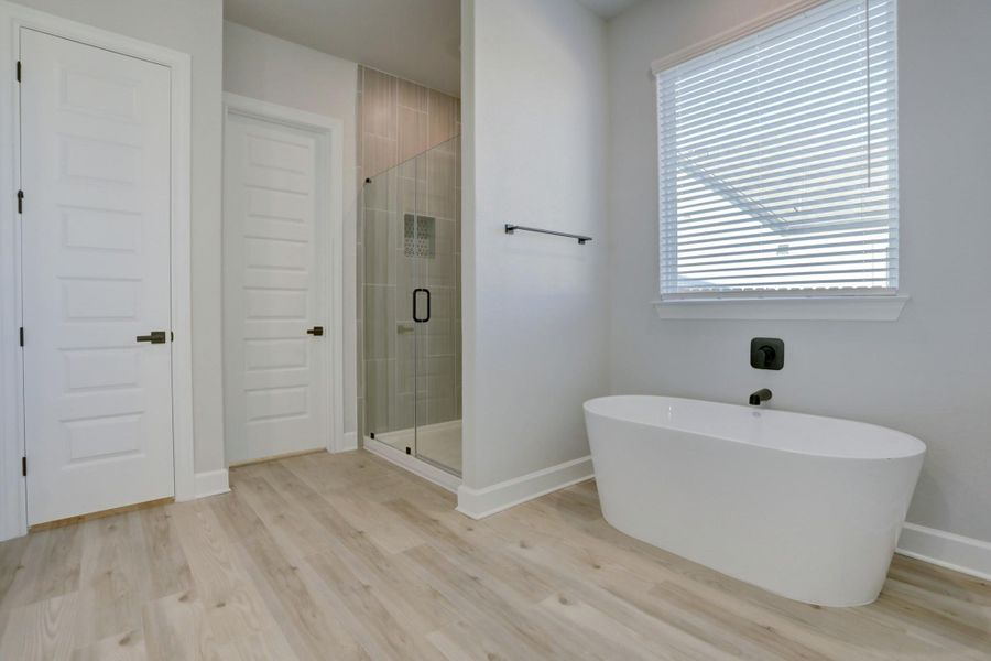 *Picture is representative of the plan, colors and materials may vary *Picture is representative of the plan, colors and materials may vary