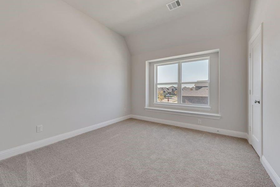 Spacious, unfurnished interior of a new home in Prairie Ridge, Venus (Image 31).