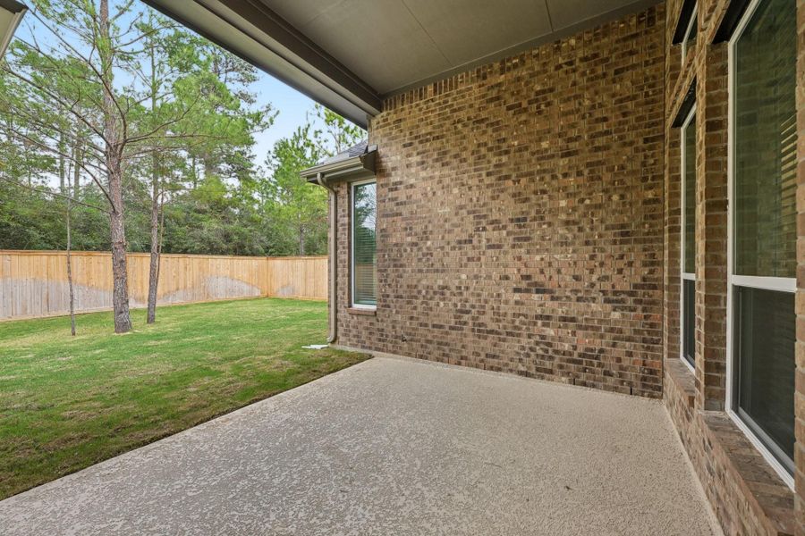 Exterior details and patio area of a home in Kresston 50's, Montgomery (Image 4). Exterior details and patio area of a home in Kresston 50's, Montgomery (Image 4).