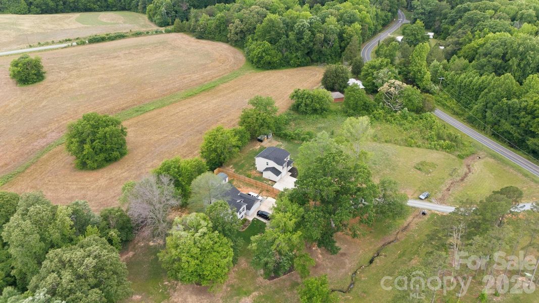 Image 38 of a home in .