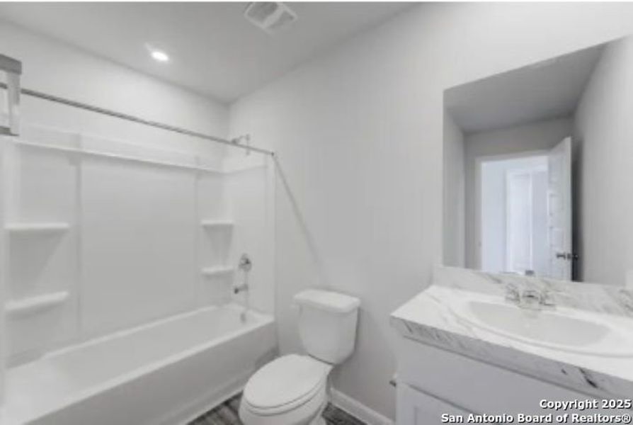 Furnished interior view inside a new home in Las Colinas, Kenedy (Image 8).