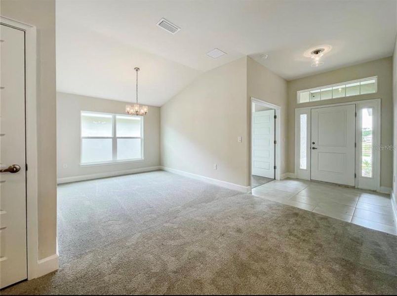 Spacious, unfurnished interior of a new home in , St. Cloud (Image 10).